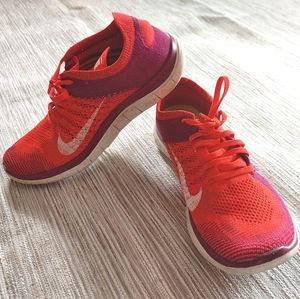 WOMEN'S SIZE 9.5 NIKE FREE FLYKNIT 4.0
